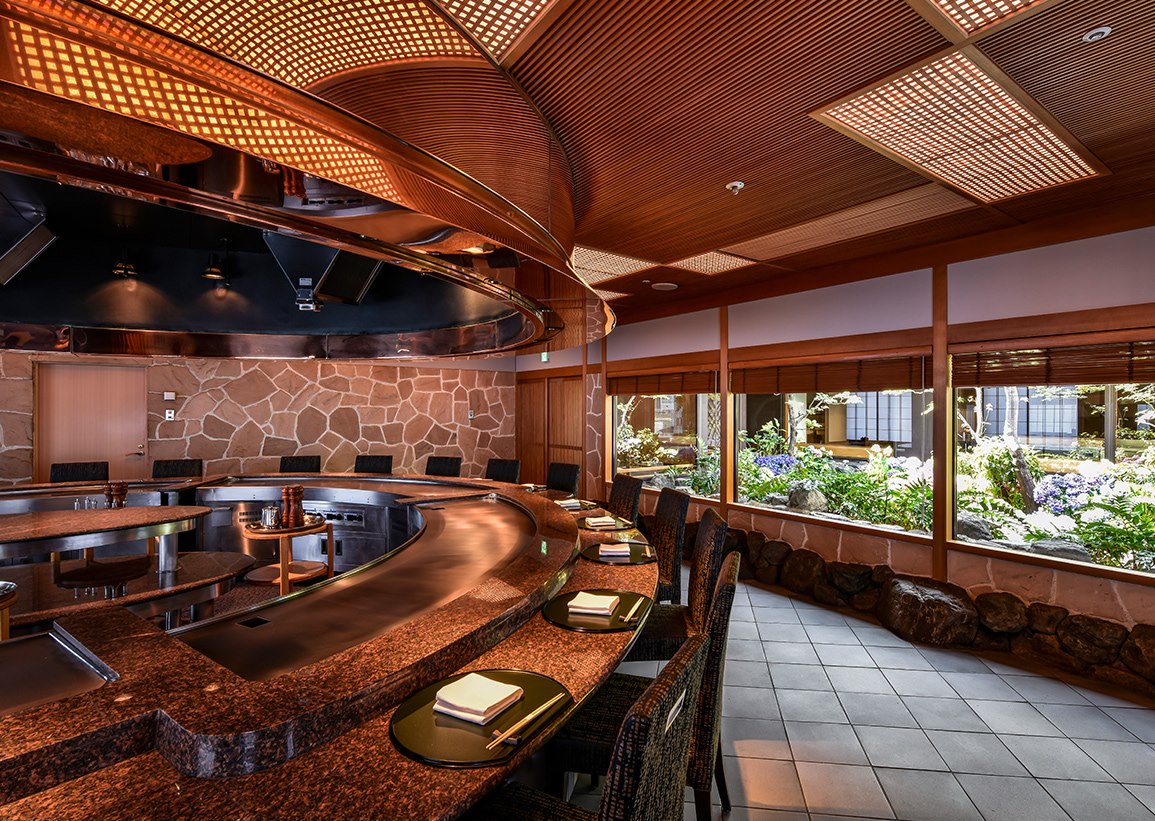 鉄板焼　カウンター　ホテル　大阪