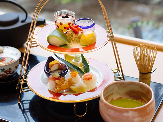 アフタヌーンティー ホテル 大阪 日本料理 十勝あんこのサザエ 茶道体験 茶室